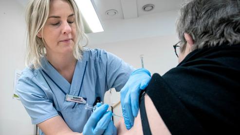 Vaccination av äldre på medicinmottagningen i Karlskoga